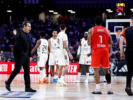 האדומים התקשו מול המכונה של סקריולו (Euroleague Basketball via Get (צילום: ספורט 5)