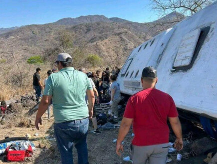 אסון: 11 תיירים נהרגו בהתהפכות אוטובוס במקסיקו