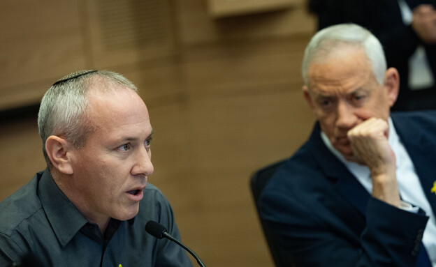 בני גנץ וחילי טרופר בני גנץ וחילי טרופר