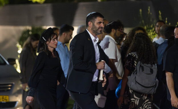 השר קרעי מגיע למסיבת יום ההולדת של בן גביר