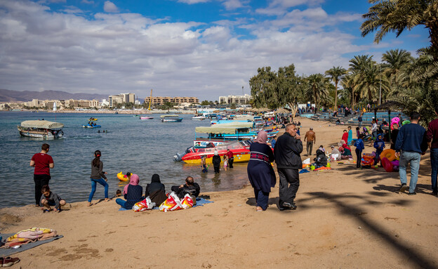 תיירים ירדנים עקבה ירדן תיירים ירדנים עקבה ירדן