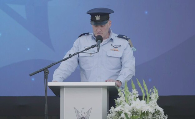 מפקד חיל האוויר היוצא האלוף תומר בר מפקד חיל האוויר היוצא האלוף תומר בר