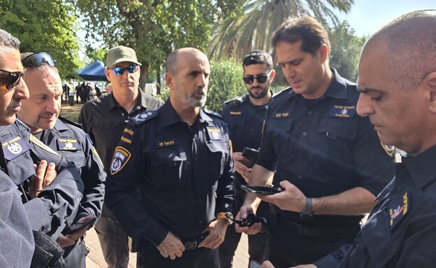 מפכ"ל המשטרה דני לוי בזירת האירוע