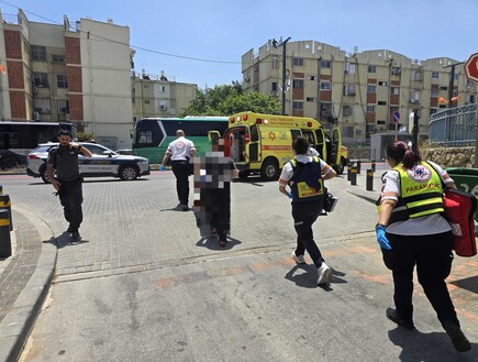 פונה בהכרה מעורפלת: בן 16 נפצע באורח קשה מירי בלוד