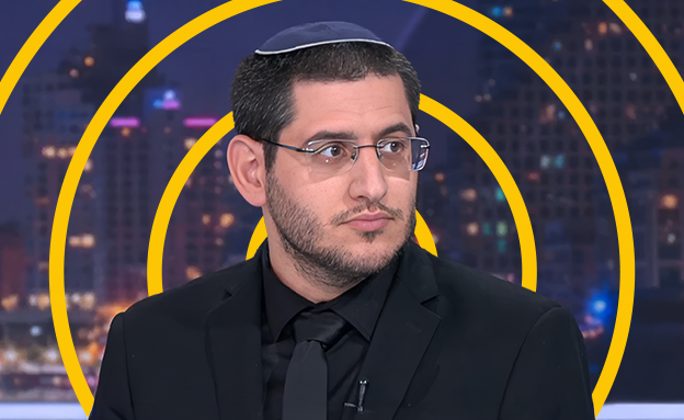 אבישי גרינצייג (צילום: i24NEWS; עיצוב: סטודיו Keshet Digital)