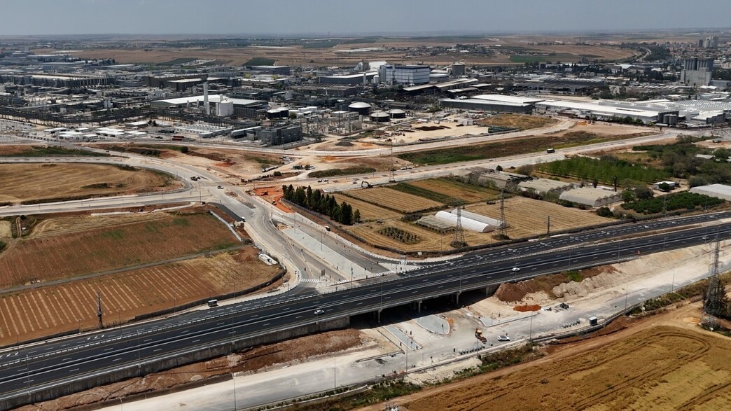 מחלף בכניסה לאזור התעשייה בקריית גת