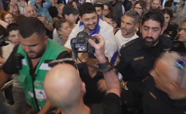 נועם בתן נוחת בנתב"ג
