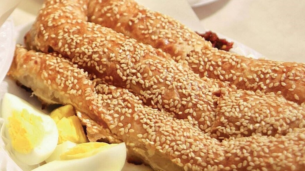 בורקס טורקי עם תרד וגבינות בורקס טורקי עם תרד וגבינות