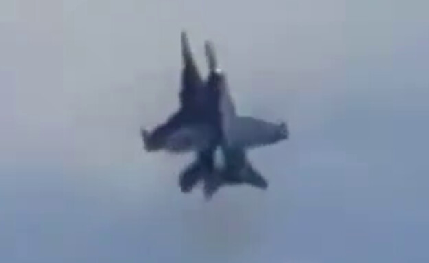 שני מטוסי EA-18G  של הצי האמריקני התנגשו והתרסקו  באיידהו