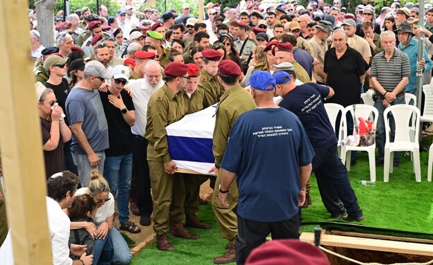 הלווייתו של רס"ן איתמר ספיר הי"ד בבית העלמין הצבאי הלווייתו של רס"ן איתמר ספיר הי"ד בבית העלמין הצבאי
