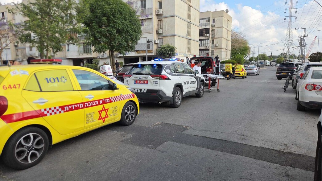 הזירה בה נפלה בת ה-7 מגובה של 4 קומות הזירה בה נפלה בת ה-7 מגובה של 4 קומות