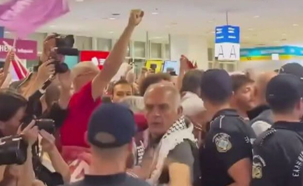 מהומות של פעילי המשט ביוון מהומות של פעילי המשט ביוון