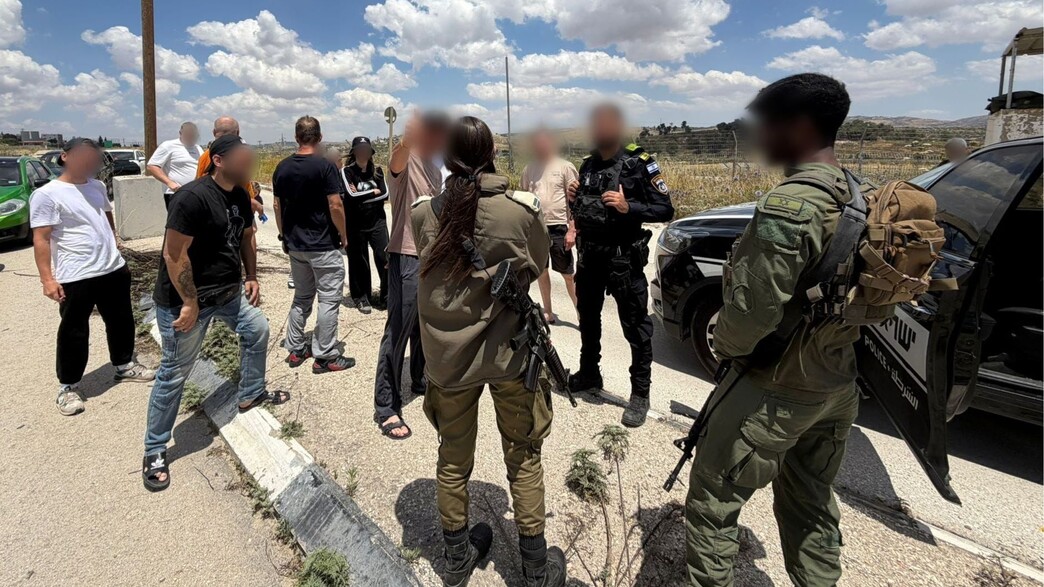 23 ישראלים חולצו משכם 23 ישראלים חולצו משכם