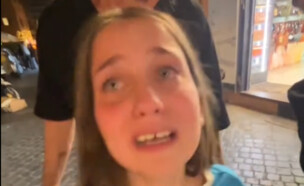 פגשה את נועם בתן והתחילה לבכות (צילום: TikTok)