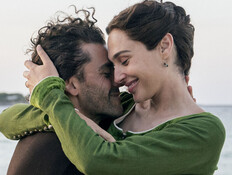 גל גדות, אוסקר אייזק, "בידיים של דנטה" (צילום: Alex Majoli/Netflix, יחסי ציבור)