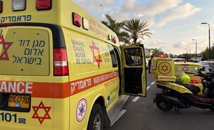 זירת הדריסה של הילד באור עקיבא (צילום: דוברות מד"א)