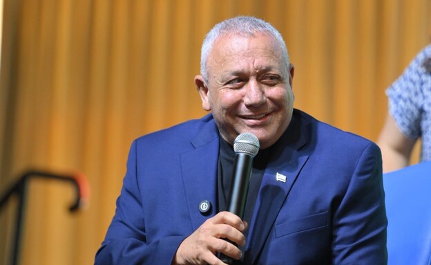 יו"ר ישר גדי איזנקוט יו"ר ישר גדי איזנקוט