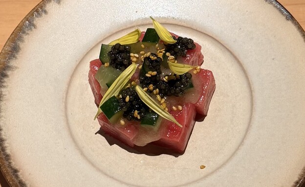 Sushi L’Abysse Osaka Yannick Alléno, אוסאקה Sushi L’Abysse Osaka Yannick Alléno, אוסאקה