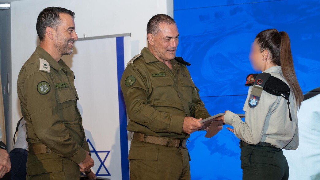 טקס סיום קורס פיקוד ומטה ׳אלון׳ מחזור ע"ב טקס סיום קורס פיקוד ומטה ׳אלון׳ מחזור ע"ב