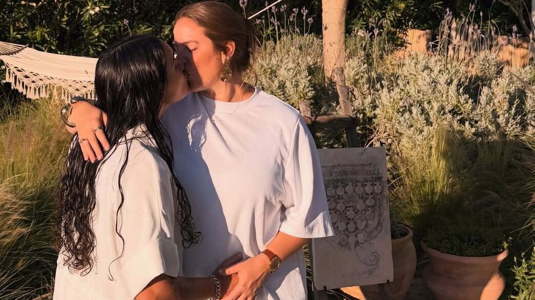 אמילי דמארי ודניאל עמית אמילי דמארי ודניאל עמית