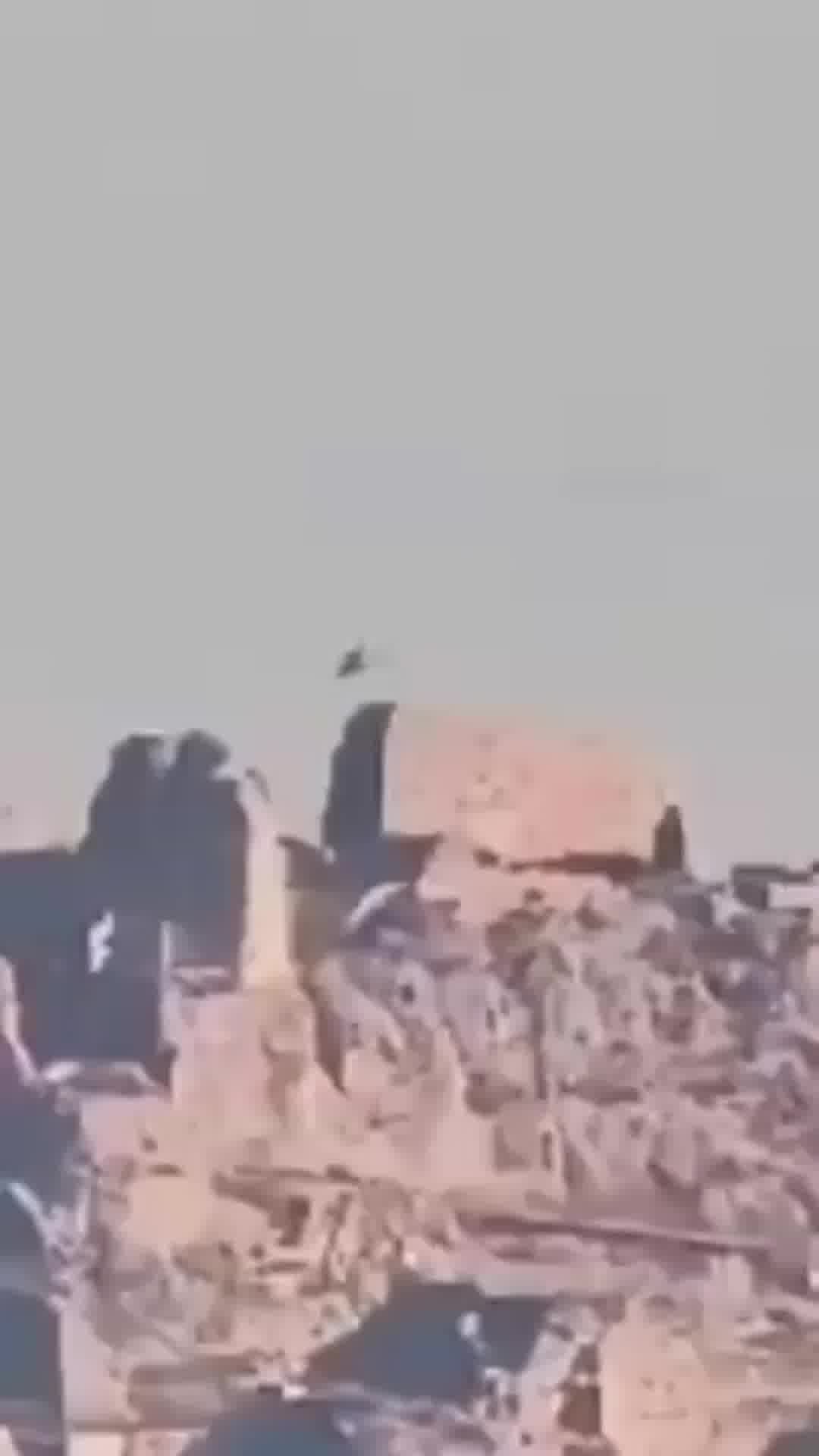דגלי ישראל וגולני על הבופור