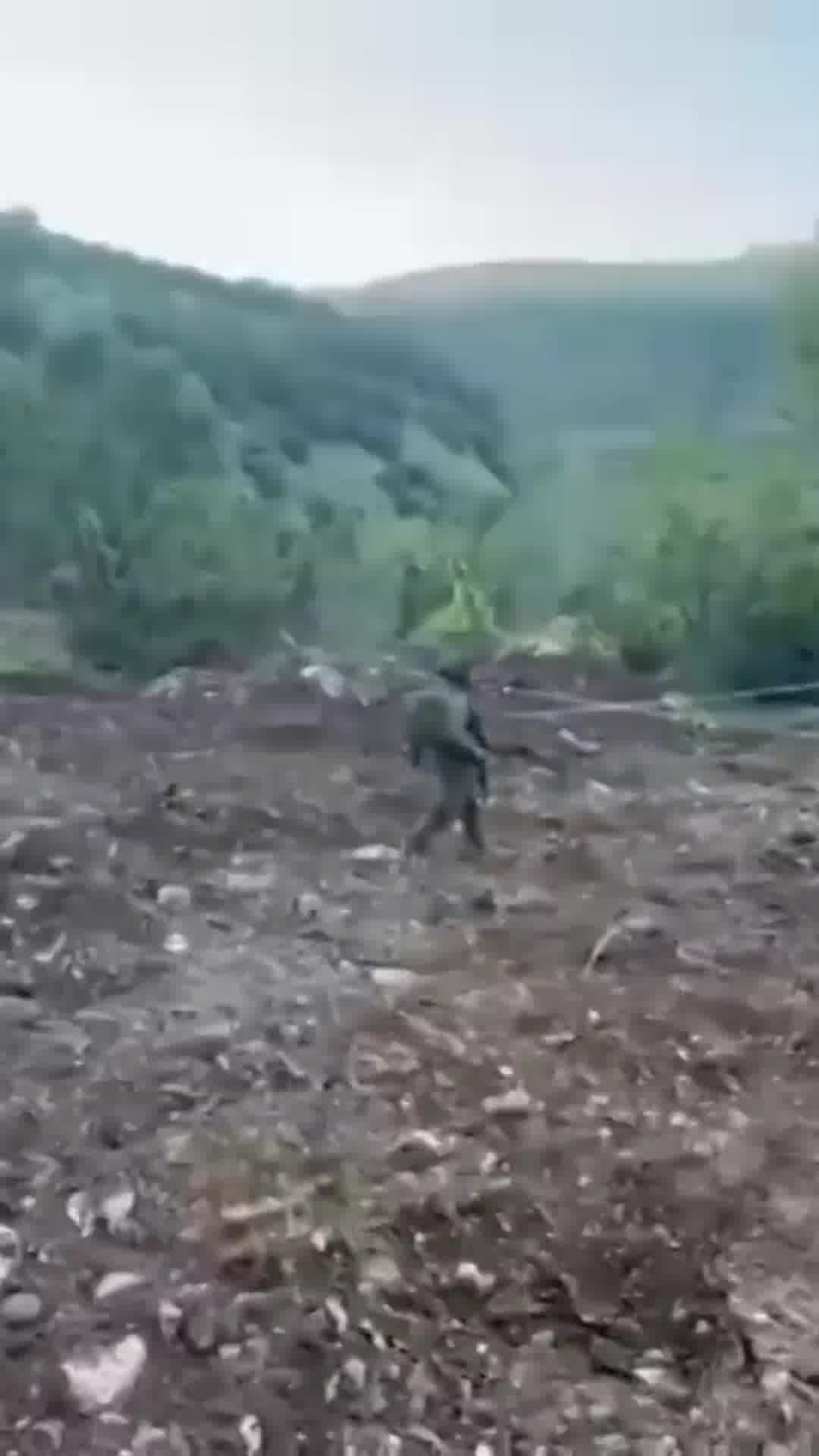 צה"ל מפרסם תיעוד של הטנק הראשון שעבר על גשר שהוצב בנהר הליטני בדרך להשתלטות על הבופור