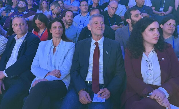 יאיר גולן, נעמה לזימי, גלעד קריב ואפרת רייטן יאיר גולן, נעמה לזימי, גלעד קריב ואפרת רייטן