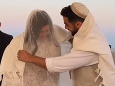 הדוגמנית יולי זיו נישאה לבן זוגה
