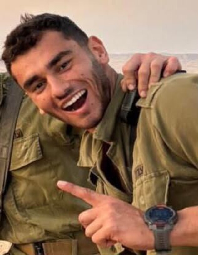 לוחם מגלן סמל ראשון אדם צרפתי שנפל בלבנון לוחם מגלן סמל ראשון אדם צרפתי שנפל בלבנון