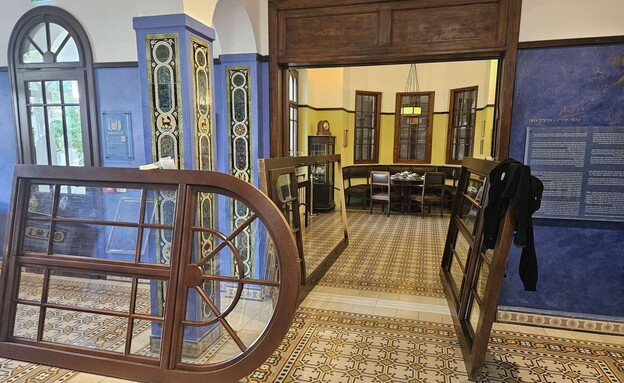 החלפת החלונות בבית ביאליק החלפת החלונות בבית ביאליק