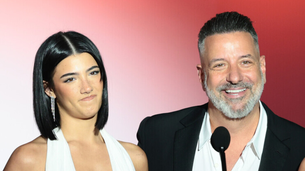 צ'ארלי דאמיליו ומשפחתה צ'ארלי דאמיליו ומשפחתה