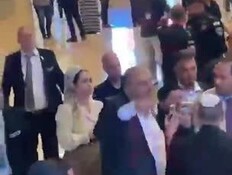 תיעוד האלימות במסדרונות הכנסת  (וידאו AVI: חדשות)