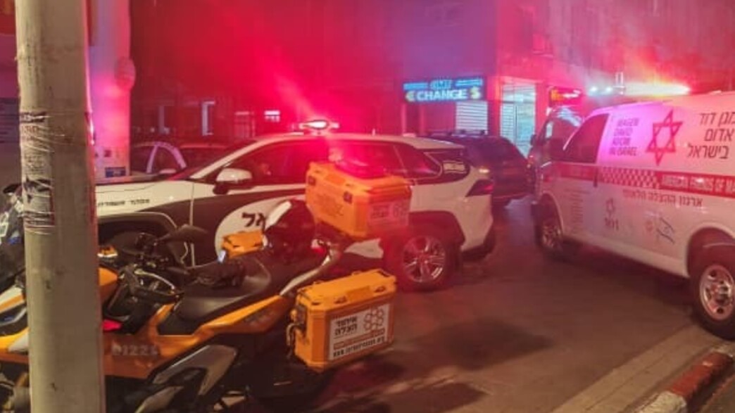 הזירה בבת ים