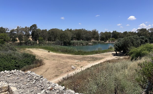 תל אפק - תחילת מסלול מפעל המים
