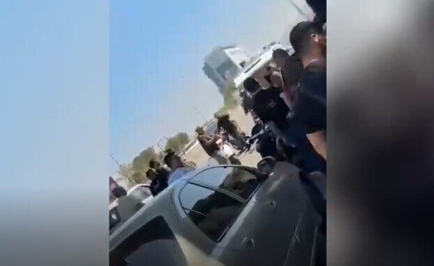 תיעוד מלבנון: רכב הותקף בידי כטב"ם ישראלי