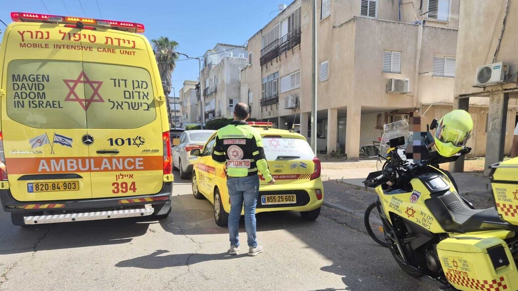 אמבולנס מד"א 