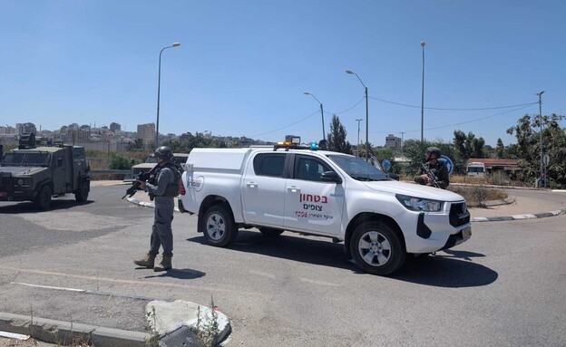 כוחות הביטחון במעבר אייל סמוך לזירת הפיגוע כוחות הביטחון במעבר אייל סמוך לזירת הפיגוע