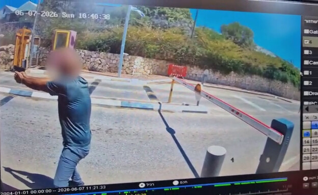 רבש"ץ היישוב סלעית משיב אש למחבל רבש"ץ היישוב סלעית משיב אש למחבל