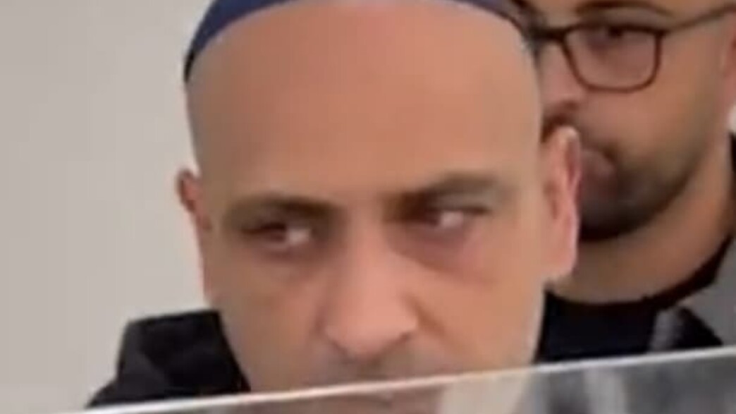"הוא מפלצת אדם. שטן שהרס לי את החיים"