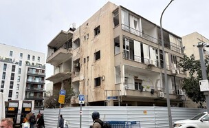 הבניין שנפגע מטיל איראני ברחוב לואי מרשל בתל אביב (צילום: viewpoint, יחסי ציבור)