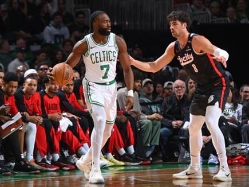 (Photo by Brian Babineau/NBAE via Getty Images) (צילום: ספורט 5)