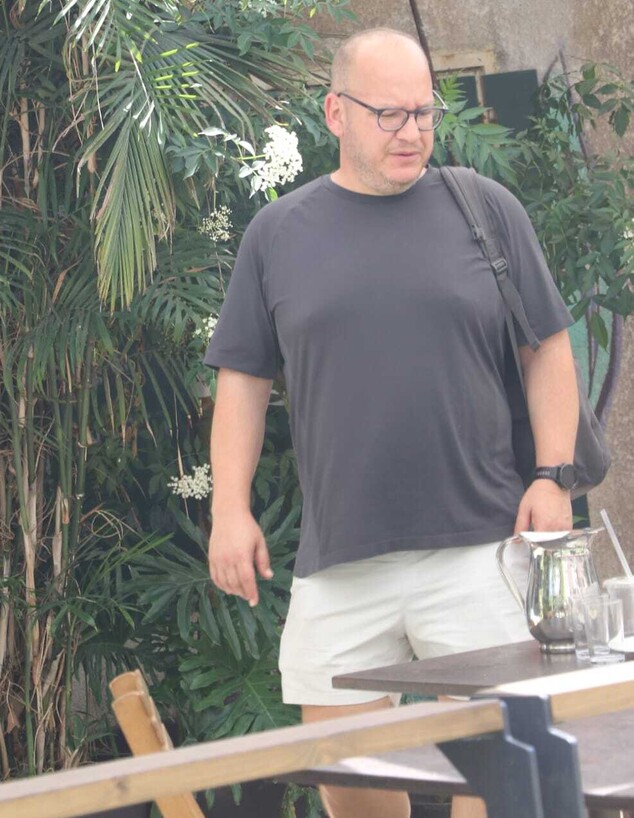 פפרצי חיים לוינסון