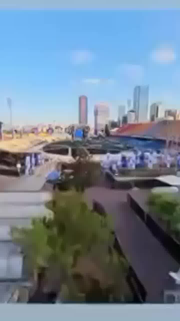 הנה זה מגיע: הכל מוכן להופעה של עומר אדם באיצטדיון ר״ג הערב