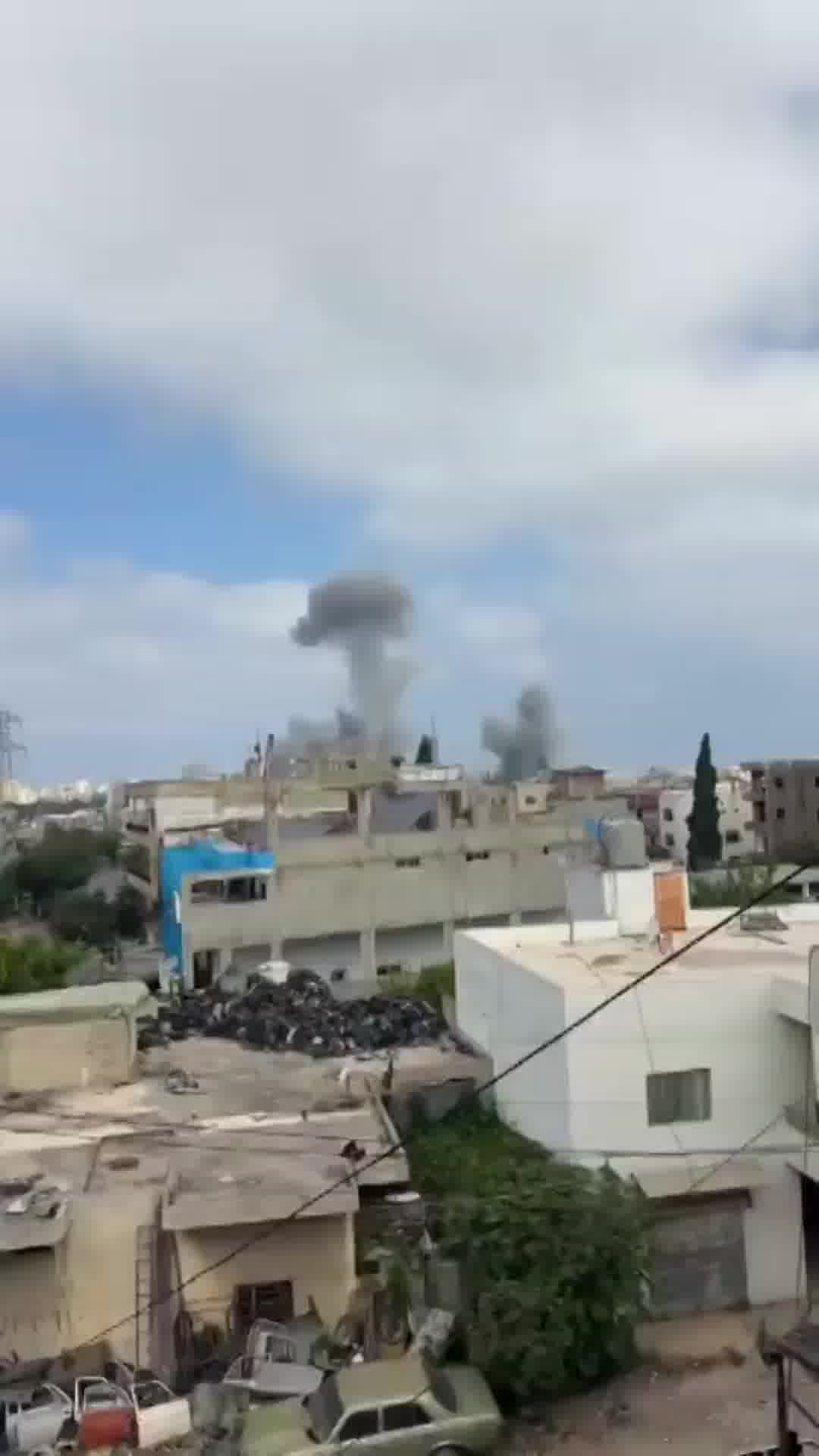 אחרי אזהרת הפינוי: גל תקיפות ישראליות באזור צור בדרום לבנון 