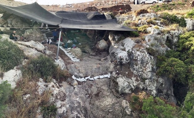 מערה פרהיסטורית נדירה נחשפה בפוריידיס מערה פרהיסטורית נדירה נחשפה בפוריידיס
