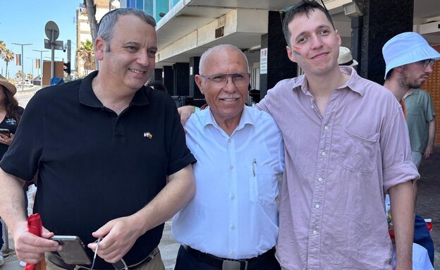 עלי סלאלחה במצעד הגאווה עלי סלאלחה במצעד הגאווה