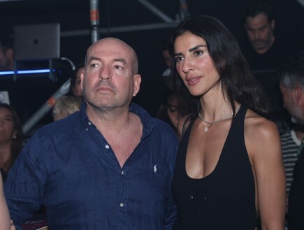 חגג בסופ"ש: אייל ברקוביץ' ובת הזוג מיכל חזן נתפסו צמודים באילת