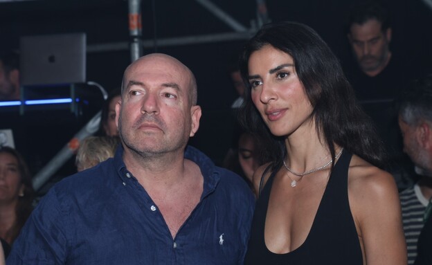 אייל ברקוביץ' ובת הזוג מיכל חזן חוגגים באילת (צילום: עזרא לוי)