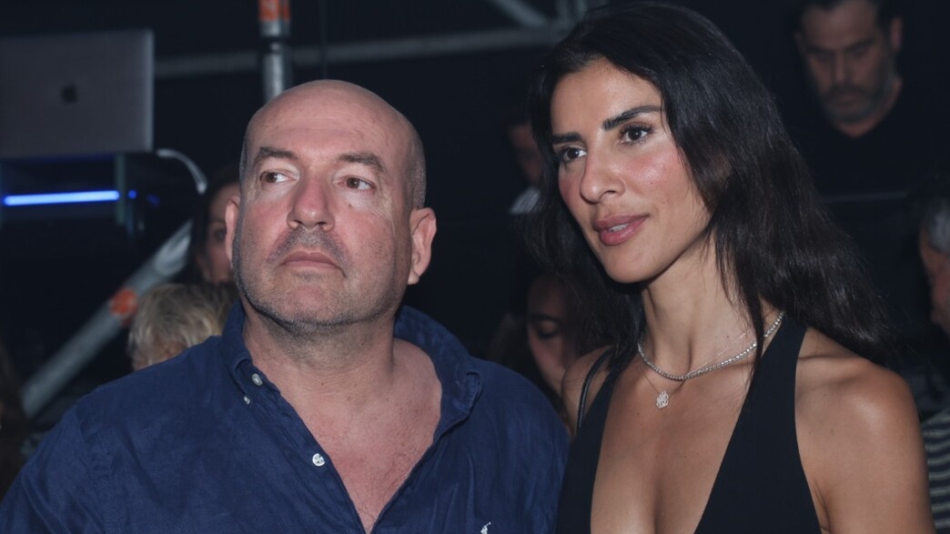 אייל ברקוביץ' ובת הזוג מיכל חזן חוגגים באילת אייל ברקוביץ' ובת הזוג מיכל חזן חוגגים באילת