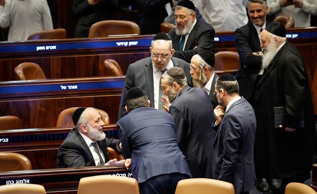 אריה דרעי, יעקב אשר, משה גפני ויצחק גולדקנופף אריה דרעי, יעקב אשר, משה גפני ויצחק גולדקנופף